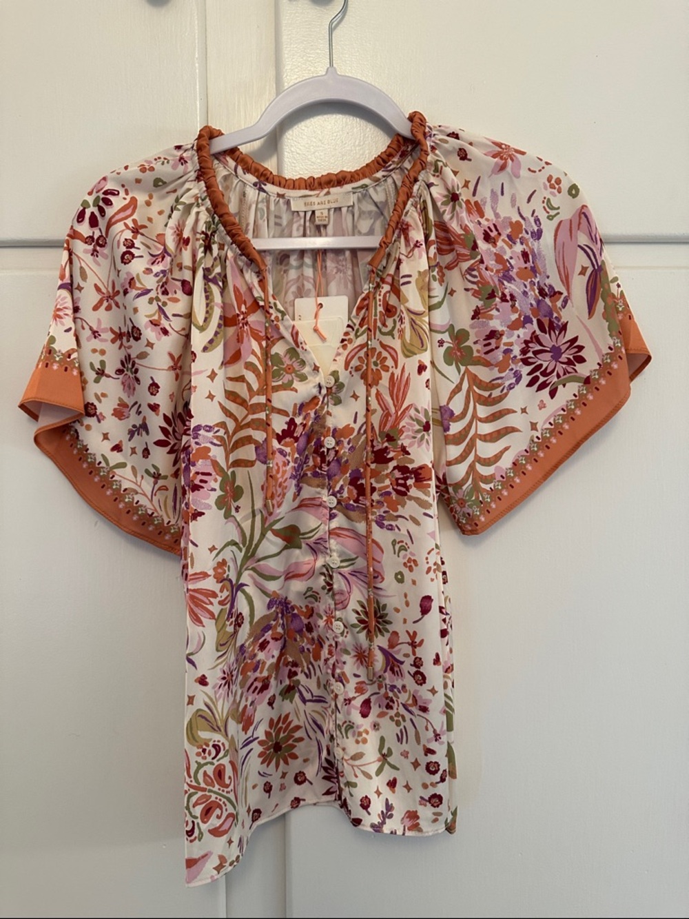 NWT Skies Are Blue Short Sleeve Printed Tie Neck Floral Blouse
